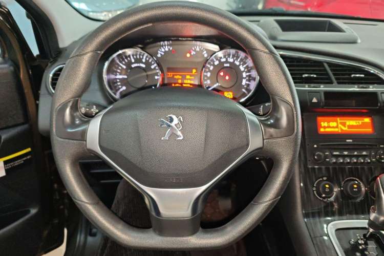 Used Peugeot 3008 2015 2.0L Automatic Classic Edition
