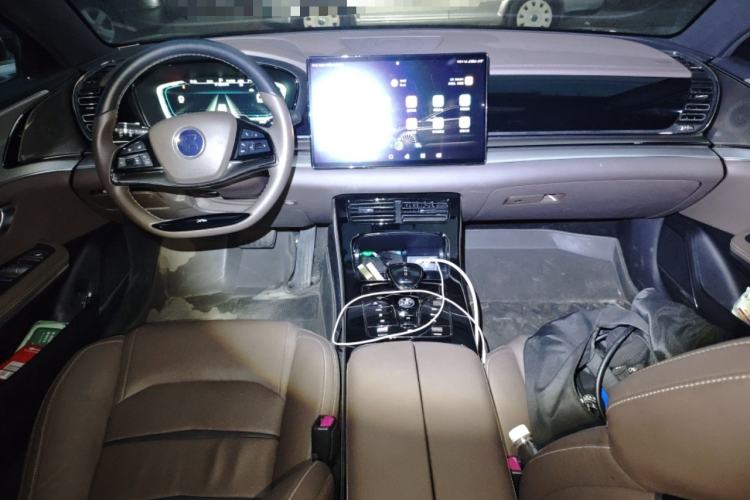 Used BYD Han 2021 EV Standard Range Luxury Model Center Console