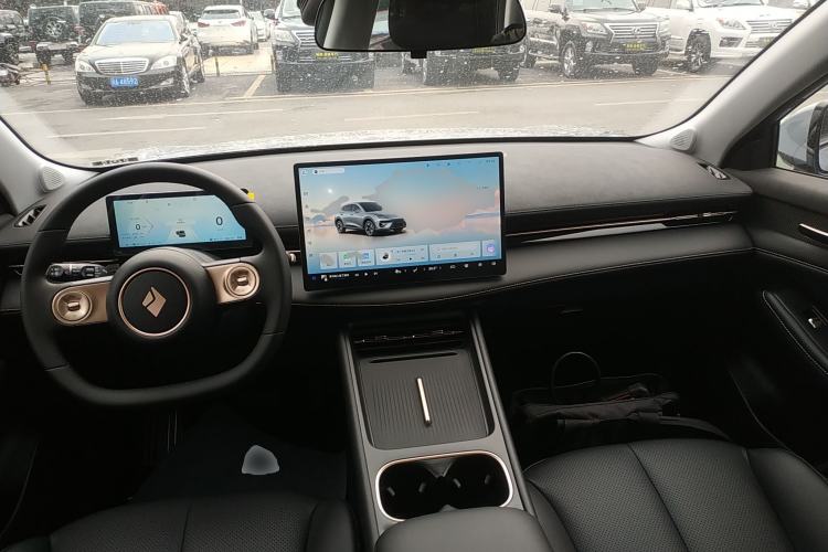 Used Baojun Yunhai 2024 60km Plug-in Hybrid Version
