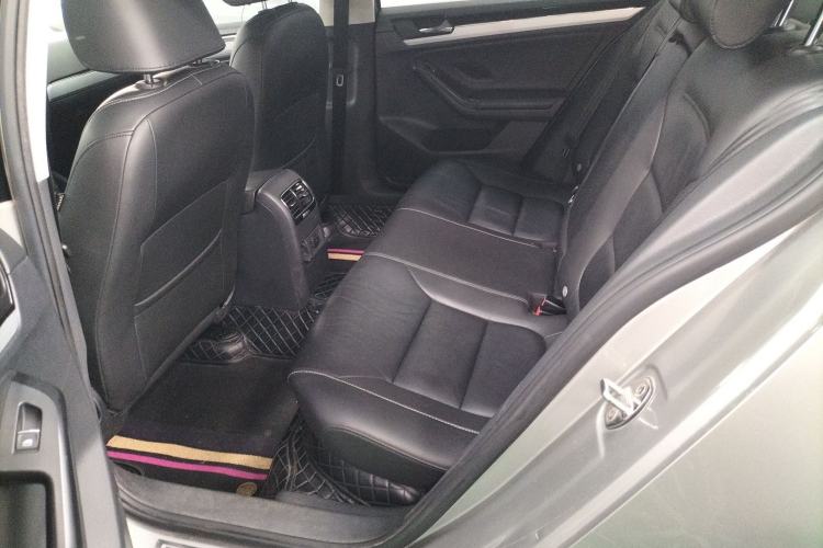 Used Volkswagen Sagitar 2017 180TSI Automatic Luxury Edition
