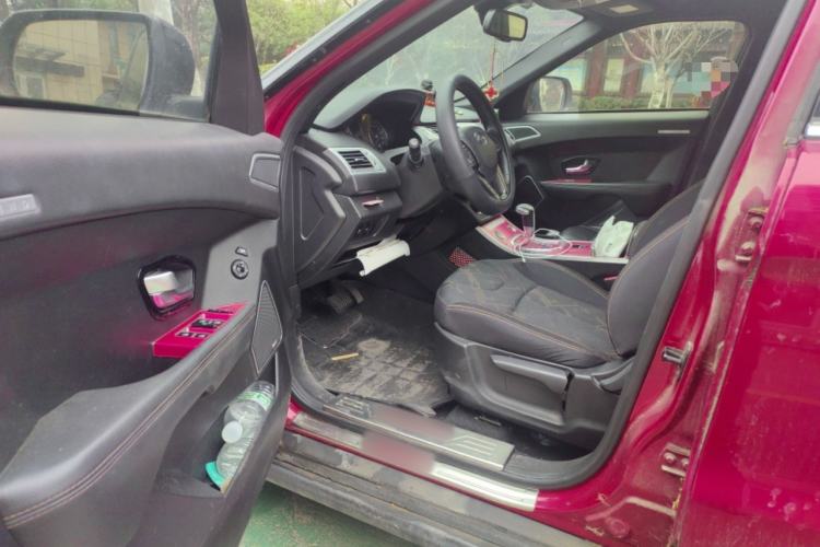 Used Land X7 2015 2.0T Panoramic Luxury Edition