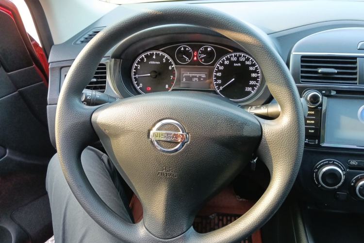 Used Nissan Tiida 2014 1.6L CVT Comfort Model Steering Wheel
