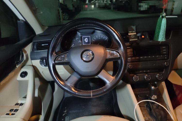 Used Skoda Octavia 2015 1.6L Automatic Yijun Edition
