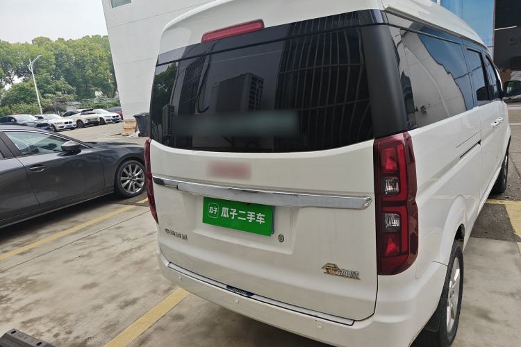 Used Jinbei Gold Hiace 2023 1.5L Passenger Vehicle Engineering Lion 5/6/7 Seater