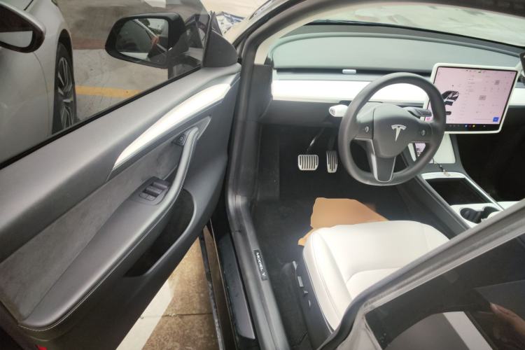 Used Tesla Model Y 2021 Standard Range Rear-Wheel Drive Version Driver Seat