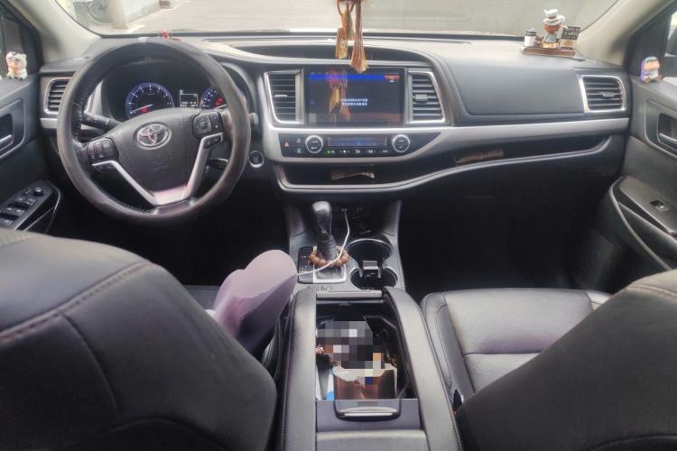 Used Toyota Highlander 2018 2.0T Four-Wheel Drive Luxury Edition 7 Seats China V Emission Standard
