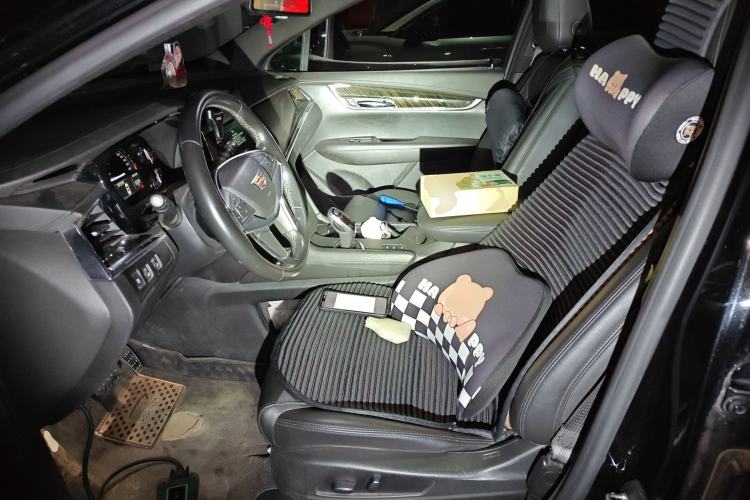 Used Cadillac XT5 2018 28E Four-Wheel Drive Tech Version Left Front Seat