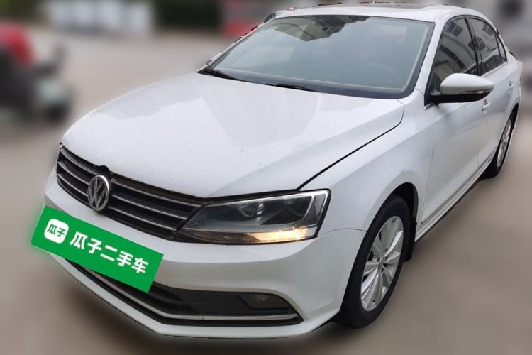 Used Volkswagen Sagitar 2015 1.6L Manual Comfort Model