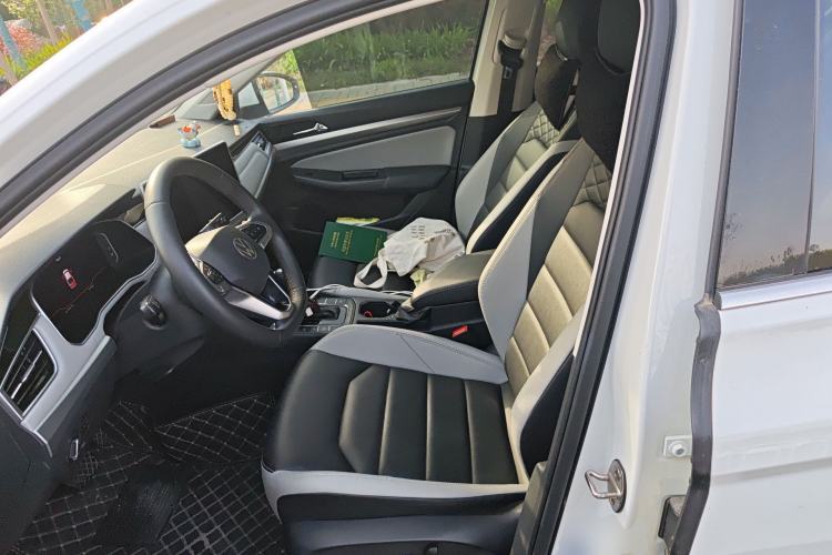 Used Volkswagen Bora 2023 300TSI DSG Prestige Edition Left Front Seat