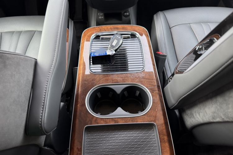 Used Hongqi HQ9 PHEV 2024 2.0T Four-Wheel Drive Luxury Edition