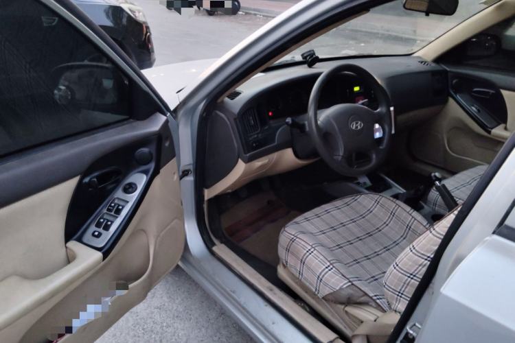 Used Hyundai Elantra 2011 1.6L Manual Comfort Version