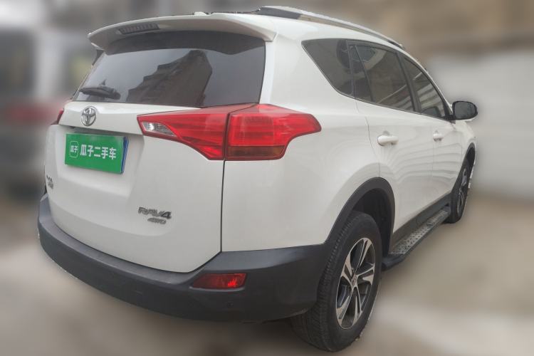 Used Toyota RAV4 2015 2.0L CVT 4x4 Trend Edition Exterior 5