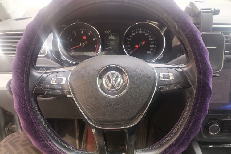 Used Volkswagen Sagitar 2017 1.6L Manual Comfort Model Steering Wheel