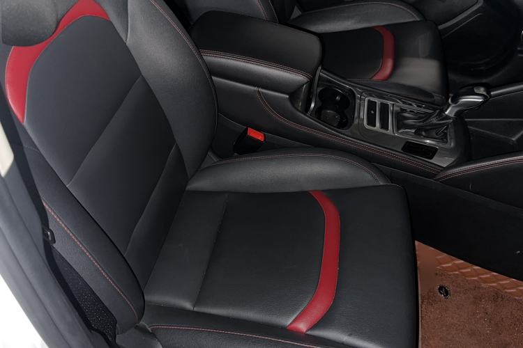 Used CHANGAN CS55 2018 1.5T Automatic Colorful Edition China V Standard Right Front Seat