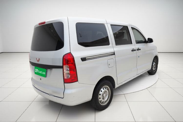 Used Wuling Hongguang V 2022 1.5L Jingqu Version Hydraulic Power Steering LAR