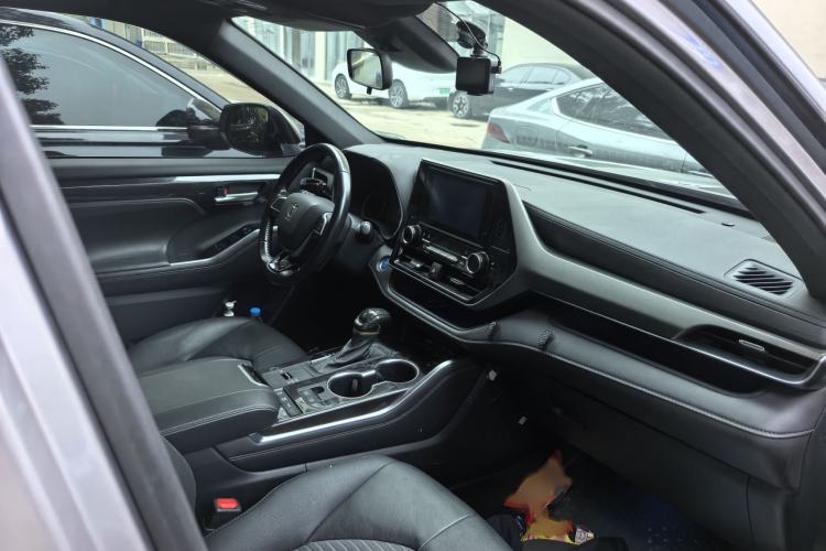 Used Toyota Crown Kluger 2021 2.5L HEV Four-Wheel Drive Luxury Edition Interior 4