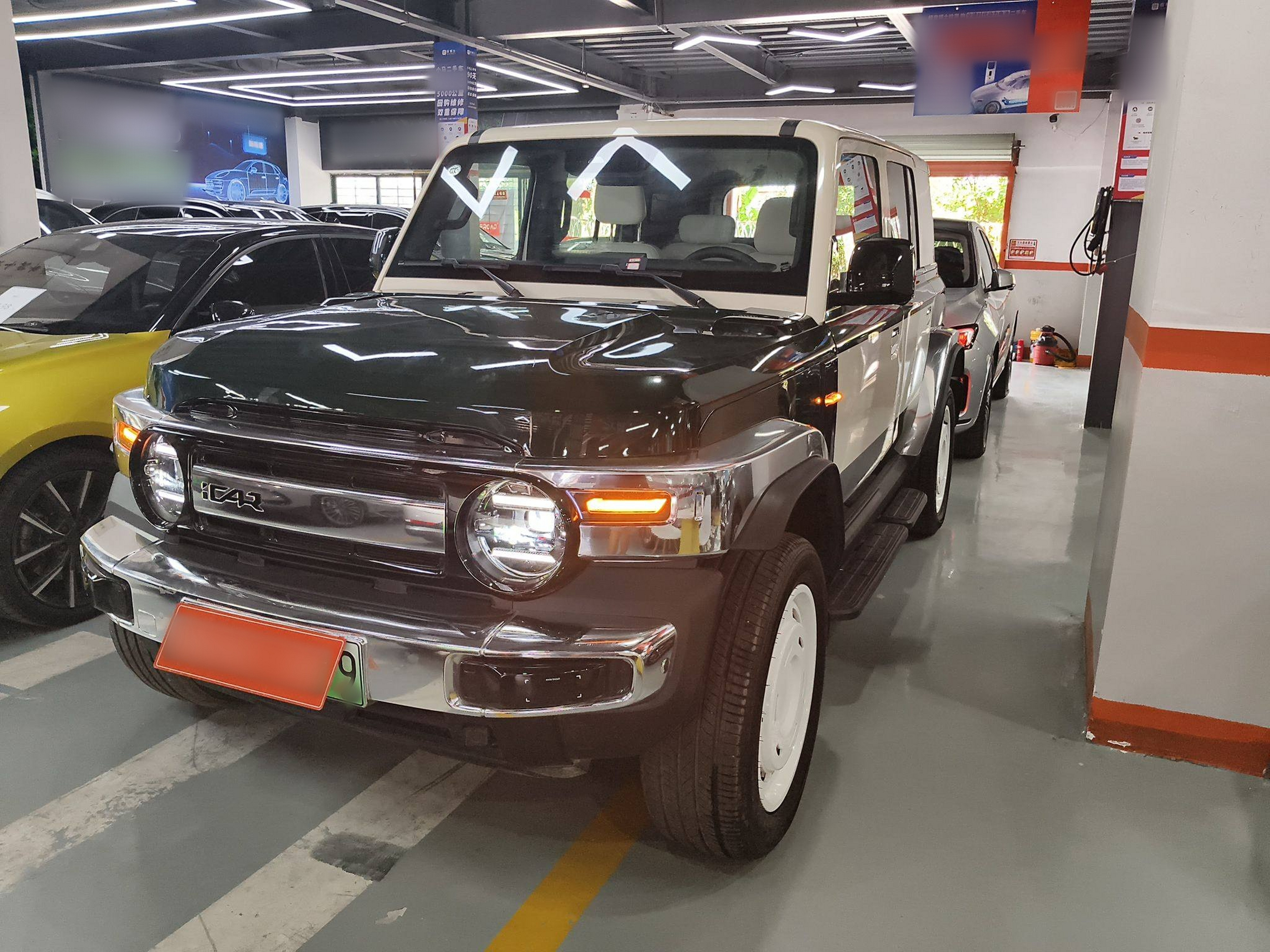 Под передней частью автомобиля