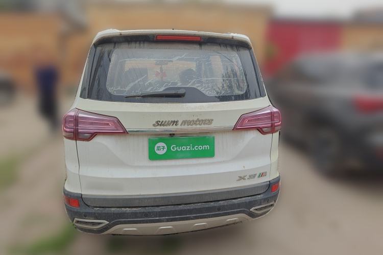 Used SWM X3 2017 1.6L Manual Fashion Model
