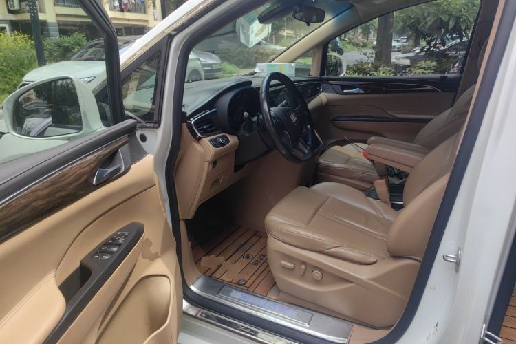 Used Buick GL8 2017 ES 28T Luxury Model China V Standard