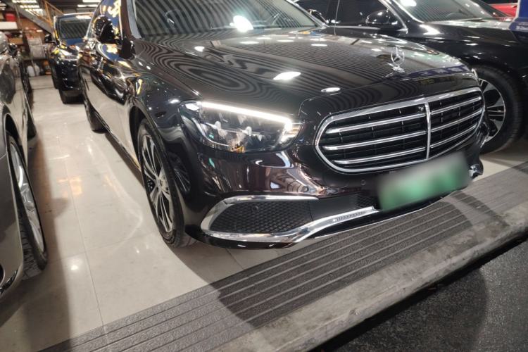 Used Mercedes-Benz E-Class New Energy 2023 E 350 e L Plug-in Hybrid Sedan
