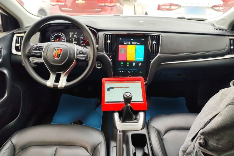 Used Roewe i6 2020 PLUS 1.6L Manual 4G Connect Glory Flagship Edition
