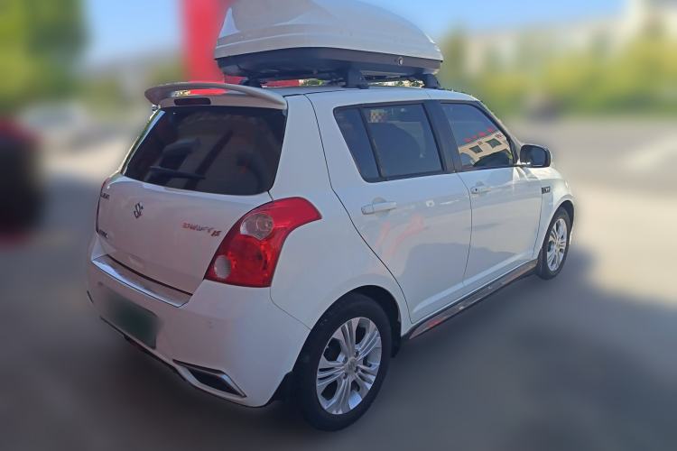 Used Suzuki Swift 2015 1.5L Manual Limited Edition