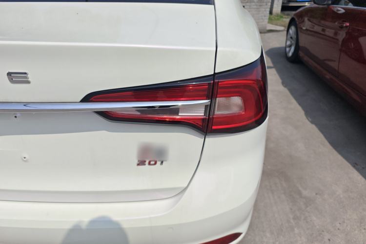 Used Roewe i5 2019 20T Automatic SmartConnect Luxury Prestige Edition Exterior 3