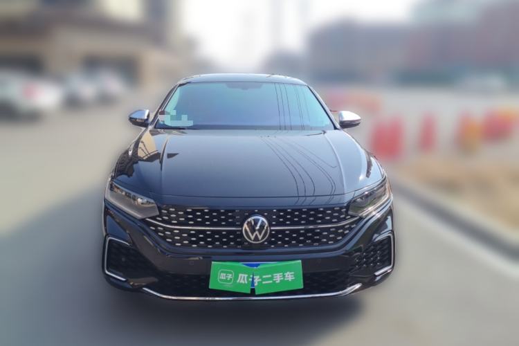 Used Volkswagen Passat 2024 380TSI Starry Dragon Edition