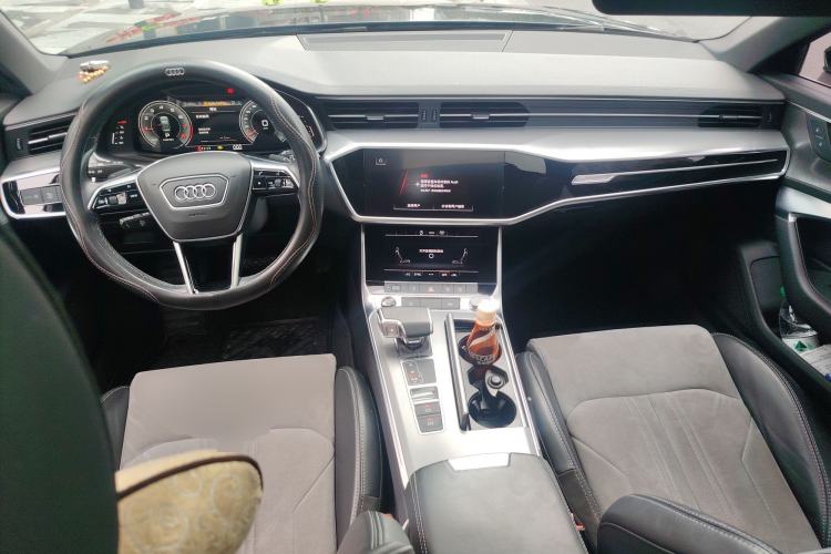 Used Audi A6L 2022 40 TFSI Luxury Dynamic Model Center Console