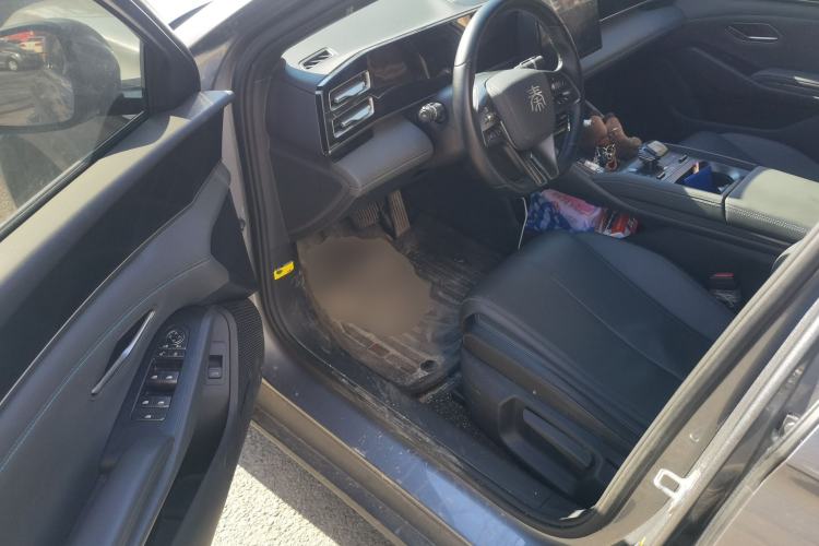 Used BYD Qin L 2024 DM-i 80KM Leading Model Driver Seat