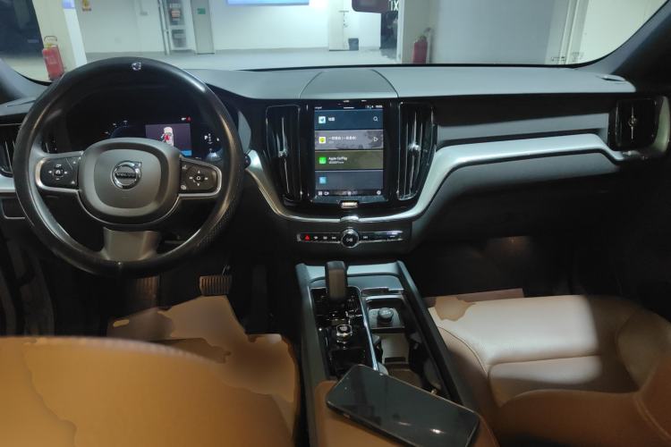 Used Volvo XC60 2023 B5 4x4 Smart Luxury Edition