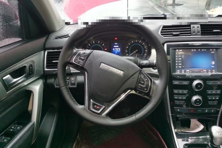 Used Haval H2 2016 Red-Label 1.5T Manual Two-Wheel Drive Luxury Model