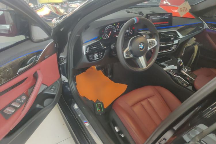 Used BMW 5 Series 2019 530Li Leading Model M Sport Package Driver Seat