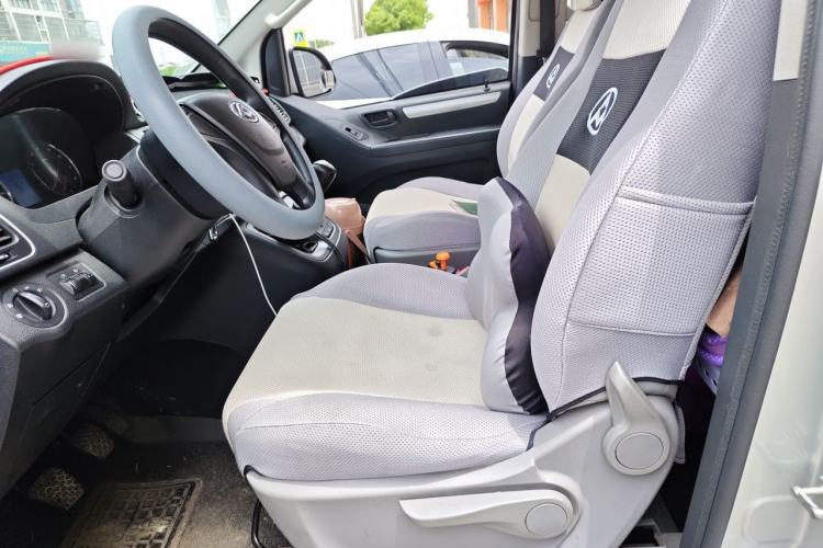 Used SAIC MAXUS G10 2021 2.0T Manual Smart Edition Gasoline 7-Seater