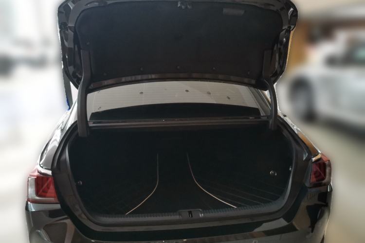 Used Lexus ES 2022 300h Excellence Edition Trunk
