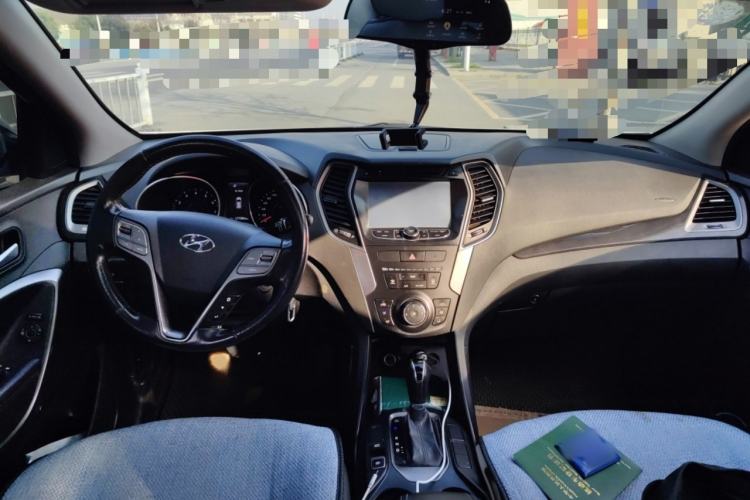 Used Hyundai Santa Fe 2013 2.4L Automatic 4x4 Comfort Edition