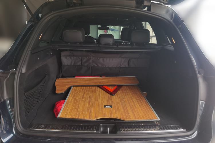 Used Mercedes-Benz GLC 2019 GLC 260 L 4MATIC Dynamic Model Trunk