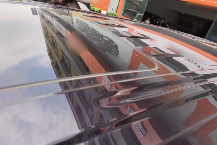 Used VOYAH Dream 2025 PHEV Four-Wheel-Drive Flagship Kunpeng Edition Roof