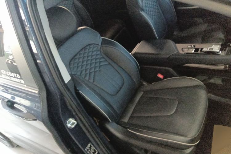 Used Hyundai Custo 2022 270TGDi Smart Luxury Flagship Edition TOP Right Front Seat