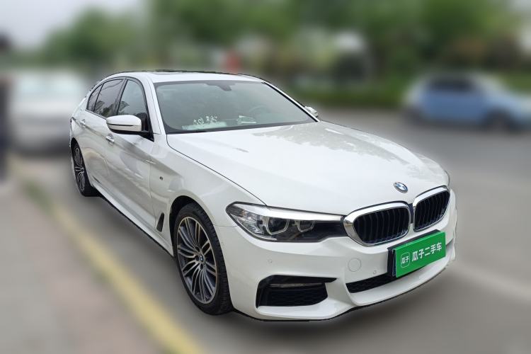 Used BMW 5 Series 2018 530Li Leading Model M Sport Package Front Right 45 Deg