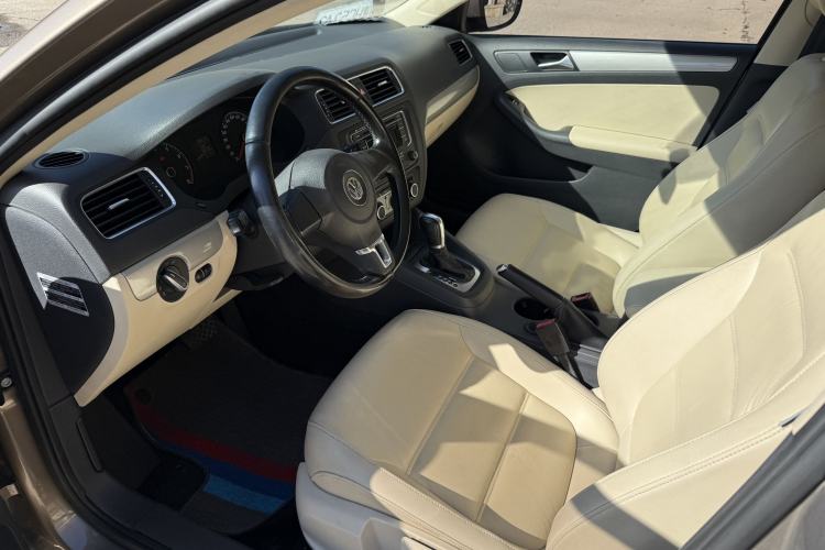 Used Volkswagen Sagitar 2014 Revised Version 1.6L Automatic Comfort Edition