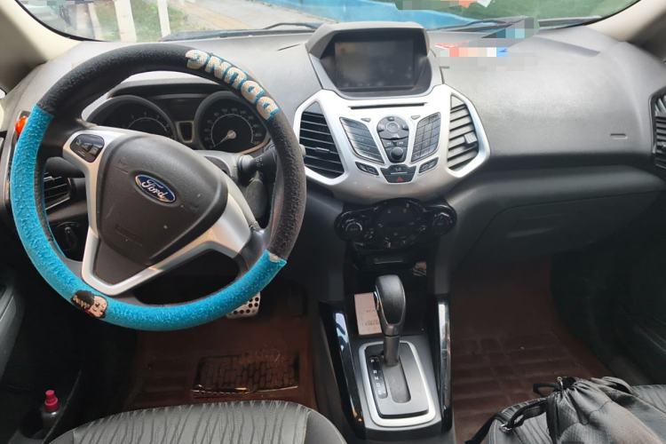 Used Ford EcoSport 2013 1.5L Automatic Prestige Model Center Console