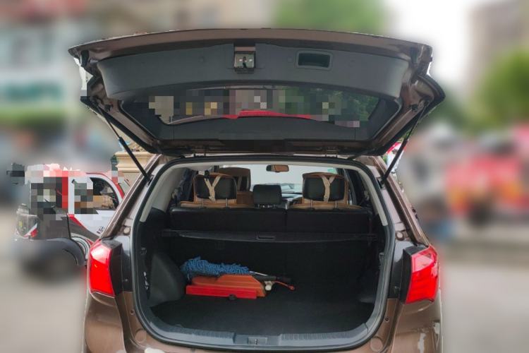 Used Haima S7 2015 2.0L Automatic Smart Enjoyment Version Trunk