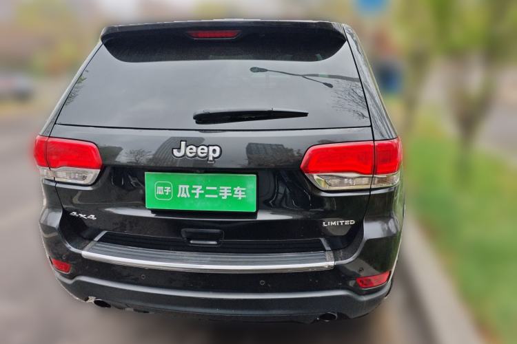 Used Jeep Grand Cherokee 2015 3.0L Comfort Navigation Edition Rear