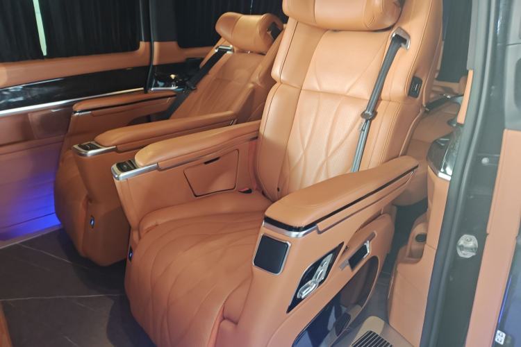 Used Mercedes-Benz V-Class 2018 V 260 L Prestige Extended Version China VI
