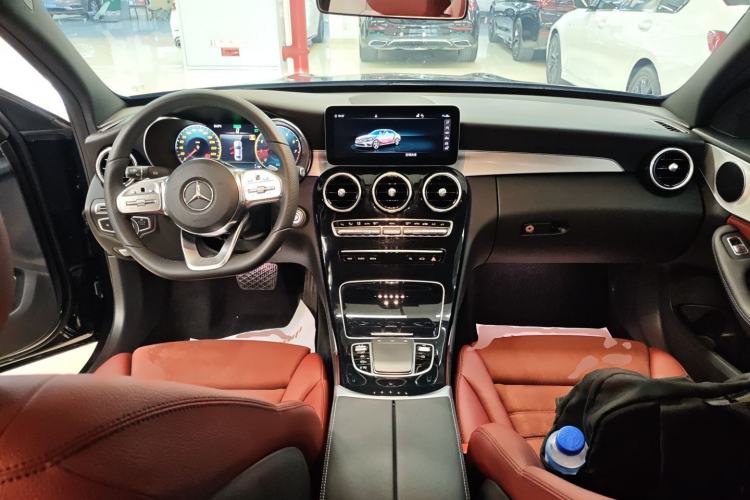 Used Mercedes-Benz C-Class 2020 Restyled C 260 Sport Edition Center Console