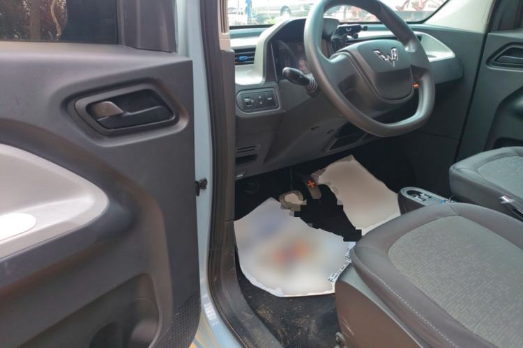 Used Wuling Hongguang MINIEV 2020 Enjoyment Model Lithium Iron Phosphate Driver Seat