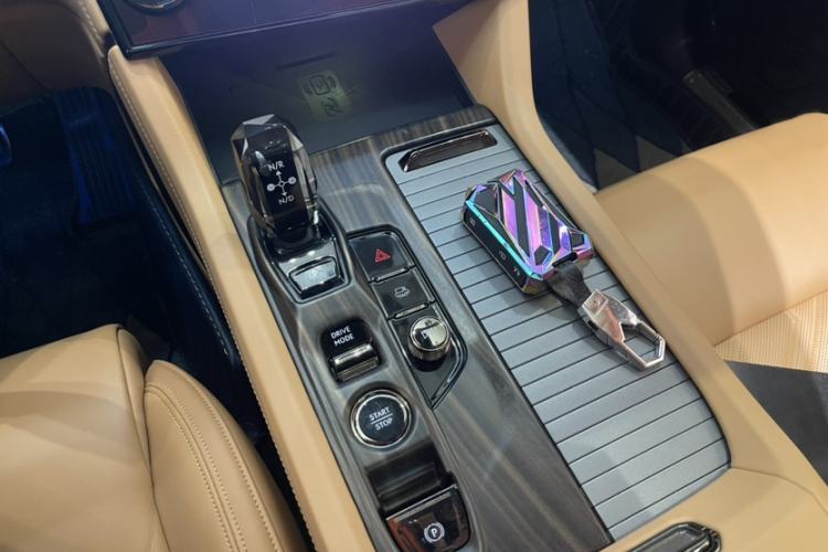 Used Lynk & Co 09 EM-P 2021 2.0T PHEV Halo Six-Seater
