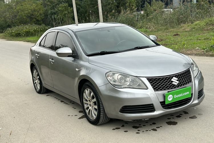 Used Suzuki Kizashi 2011 2.4L Two-Wheel Drive CVT Standard Edition