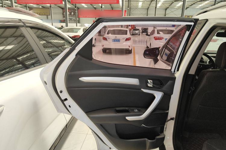 Used JAC Refine S3 2016 1.5L CVT Luxury Smart Version